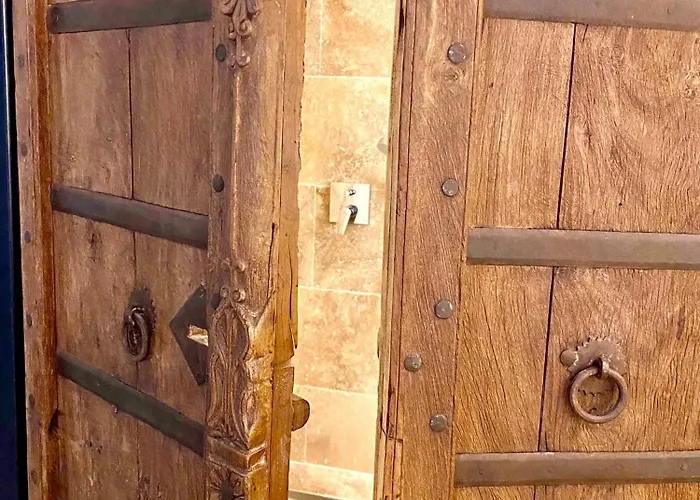 La Cour شقة نانسي