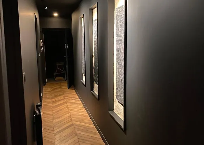 La Cour * نانسي