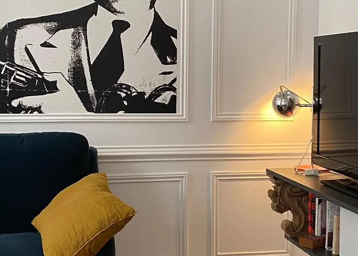 La Cour * نانسي